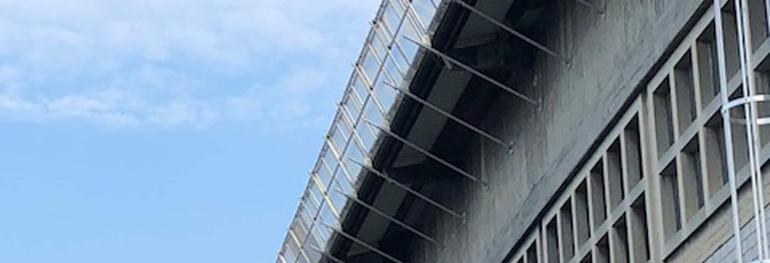 Console pour grillee de protection avec serre chevron, Port Bâle, Suisse Tobler AG Tobler AG